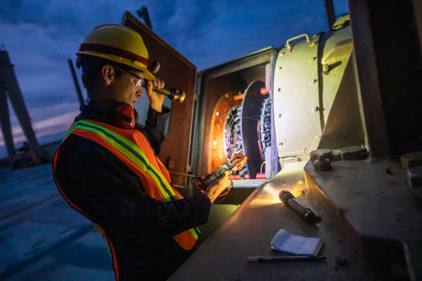 Best Affordable Emergency Electrician  in Effingham, IL
